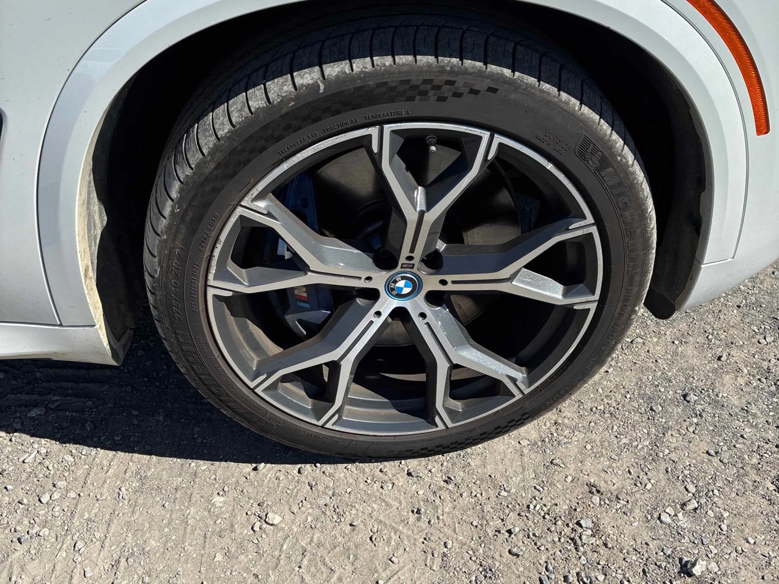BMW X5 xDrive50e * CARFAX * ПАНО * ВАКУУМ* АВТОКРЕДИТ * , снимка 6 - Автомобили и джипове - 56133395