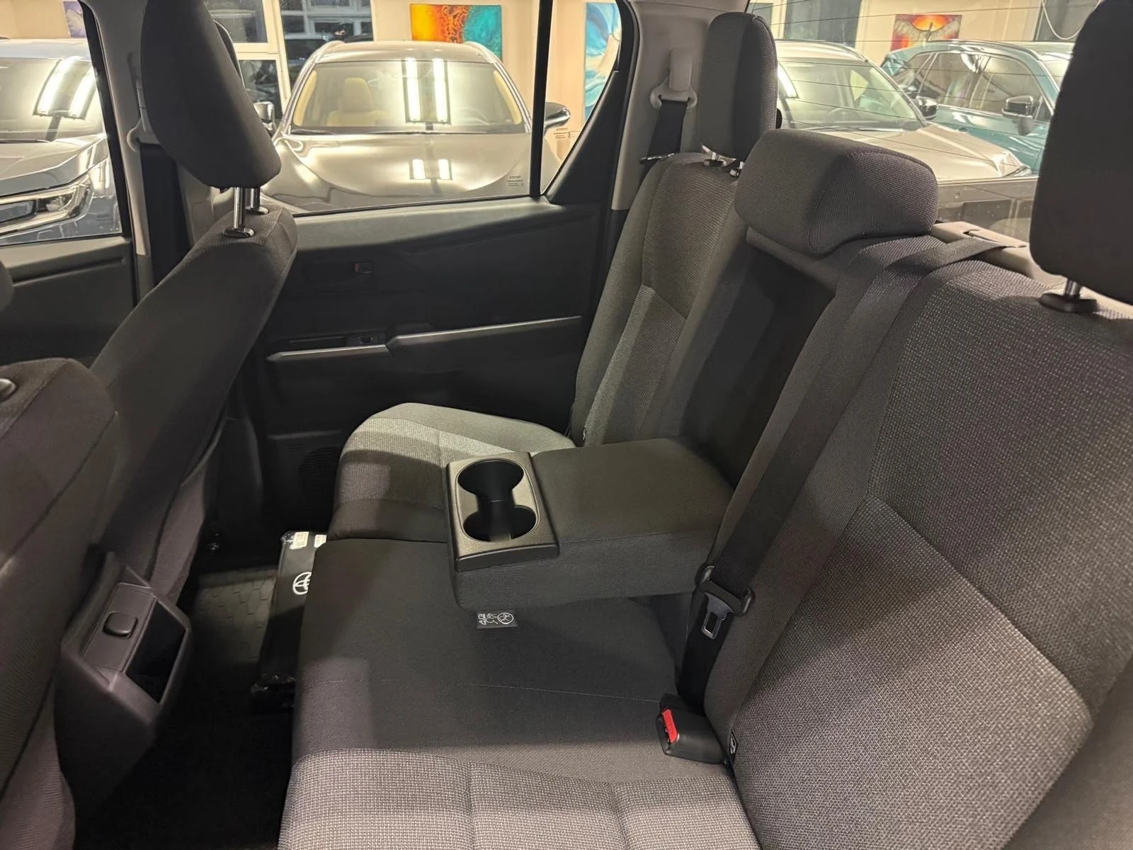 Toyota Hilux 2.8 D-4D / MILD HYBRID / DOUBLE CAB / 4X4 / DUTY / | Mobile.bg � ����������� 17