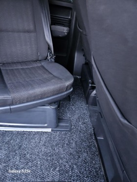 VW Multivan Поръчково изпълнение въртящи седалки , снимка 8