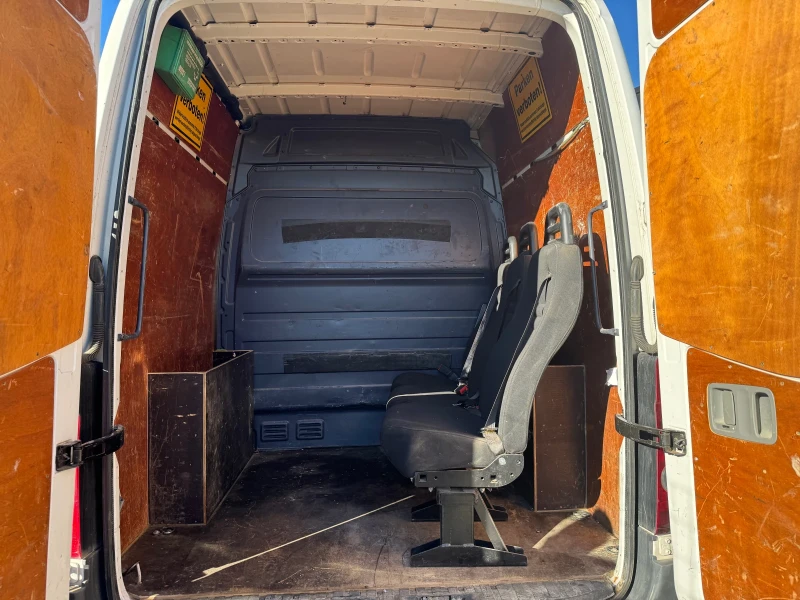 VW Crafter 4+ 1, снимка 13 - Бусове и автобуси - 48379742