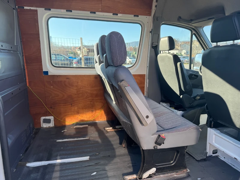 VW Crafter 4+ 1, снимка 11 - Бусове и автобуси - 48379742