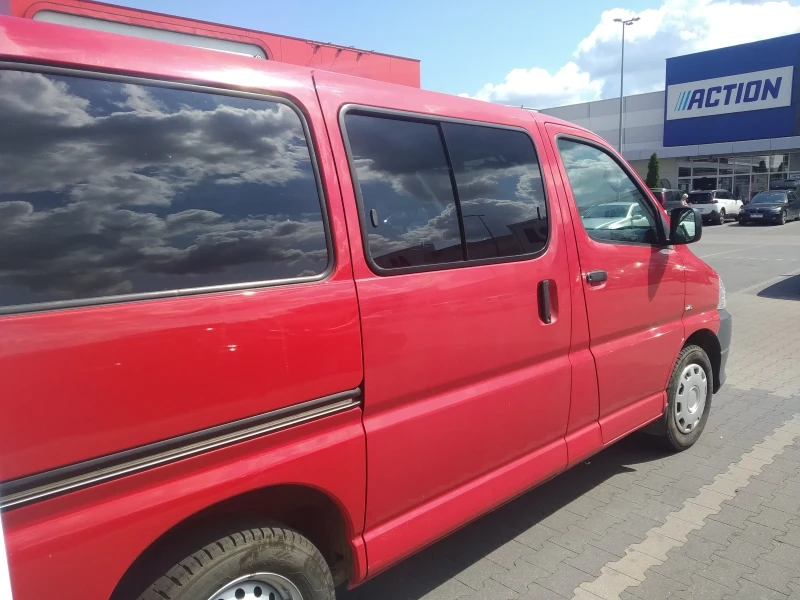Toyota Hiace, снимка 3 - Бусове и автобуси - 51990786