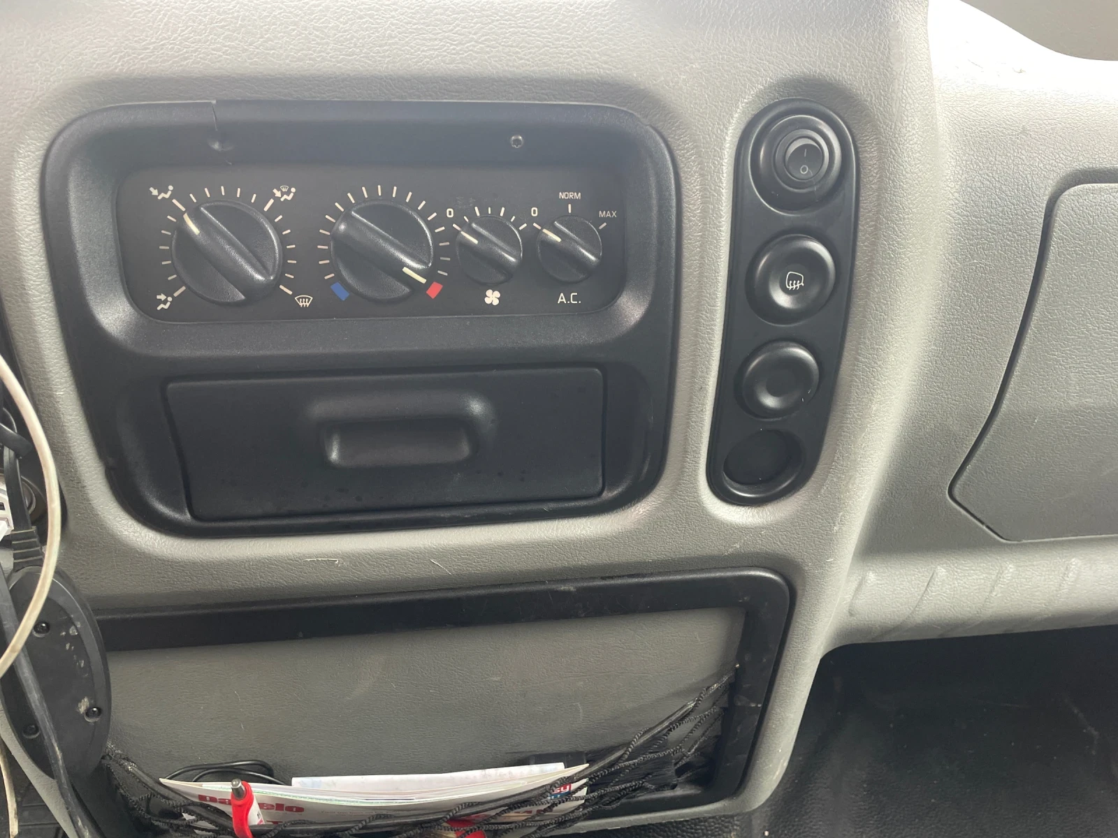 Renault Master N1 Специален - изображение 4