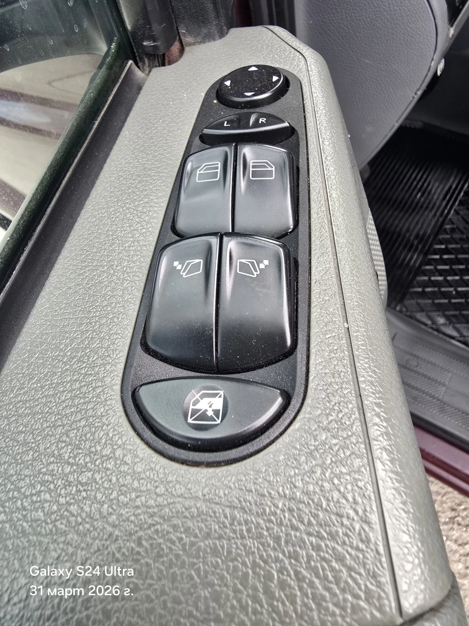 Mercedes-Benz Vito 111 CDi, снимка 11 - Бусове и автобуси - 54046428