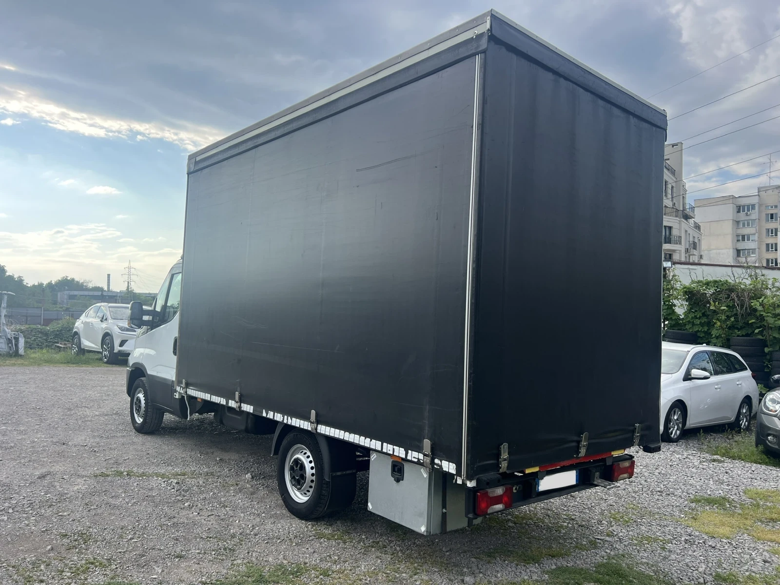 Iveco 35s13 Тристранна щора, снимка 5 - Бусове и автобуси - 54626460