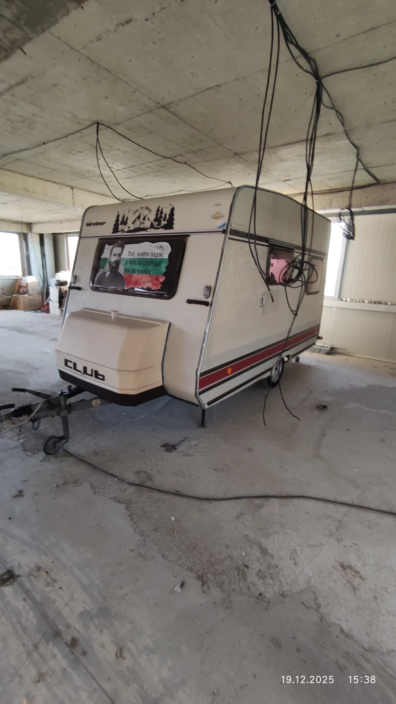 Каравана Burstner, снимка 6 - Каравани и кемпери - 52849463