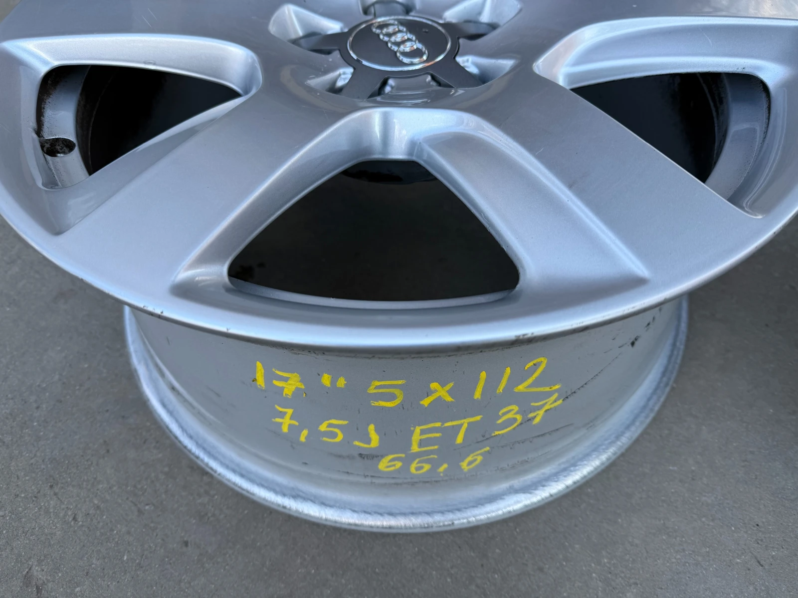 ������ | Mobile.bg � ����������� 8