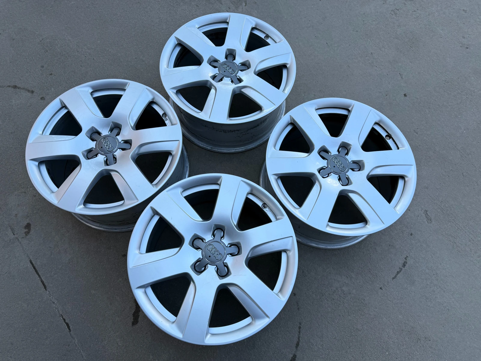 ������ | Mobile.bg � ����������� 7