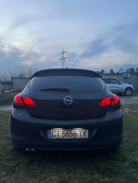 Opel Astra J COSMO 2.0, снимка 4