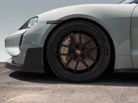 Porsche Taycan TURBO GT WEISSACH-PAKET KERAMIK CARBON BOSE CHRONO, снимка 7