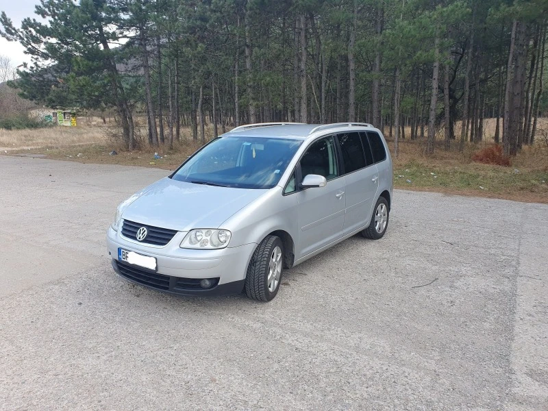 VW Touran, снимка 1 - Автомобили и джипове - 47487750