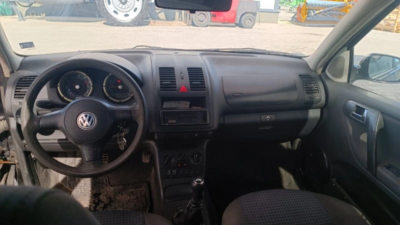 VW Polo, снимка 8 - Автомобили и джипове - 46243292