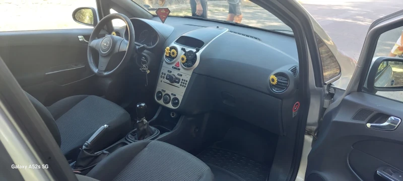 Opel Corsa D, снимка 7 - Автомобили и джипове - 48312846