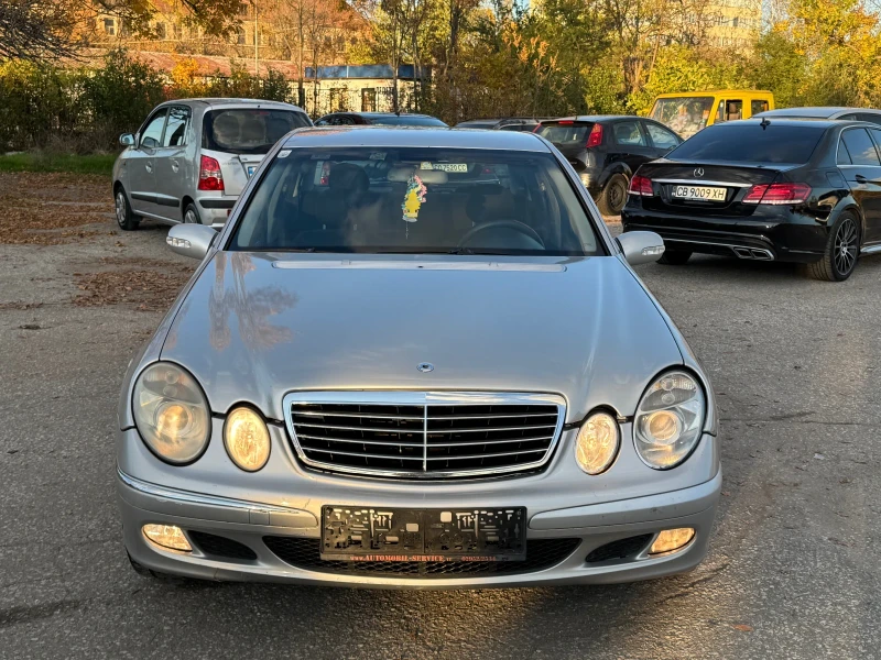 Mercedes-Benz E 220, снимка 5 - Автомобили и джипове - 47583415