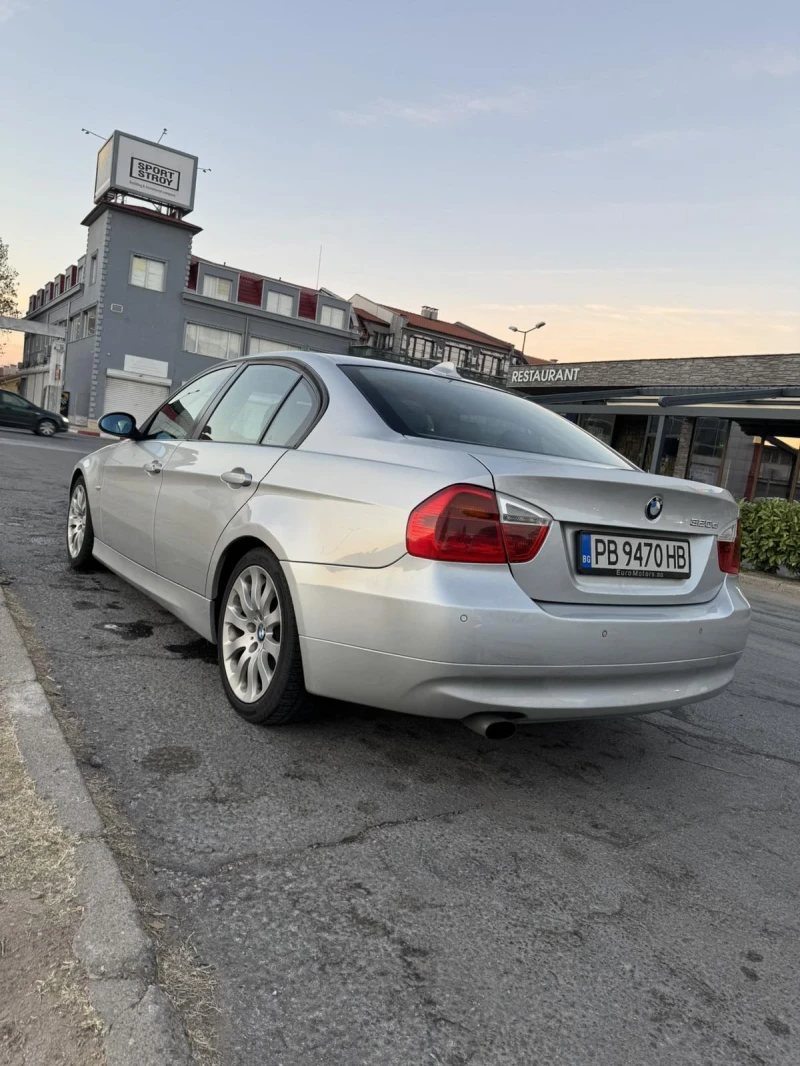 BMW 320, снимка 6 - Автомобили и джипове - 47945796