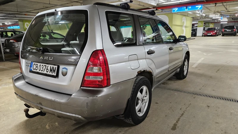 Subaru Forester 2.0, снимка 6 - Автомобили и джипове - 48105653