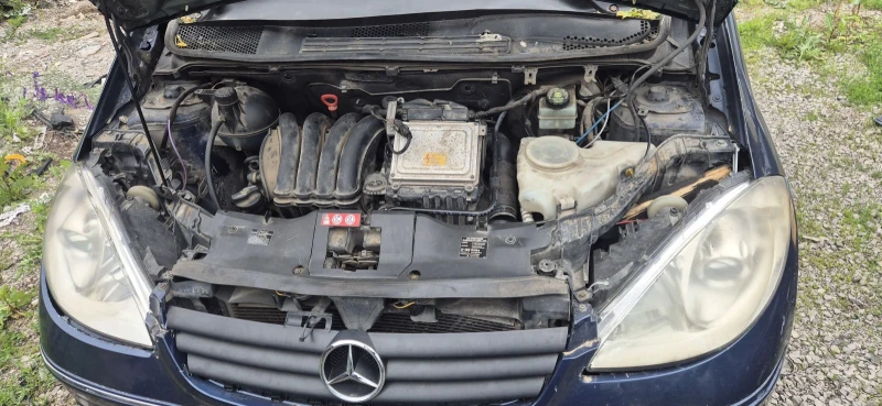 Mercedes-Benz A 200 2.0i, снимка 12 - Автомобили и джипове - 50470536