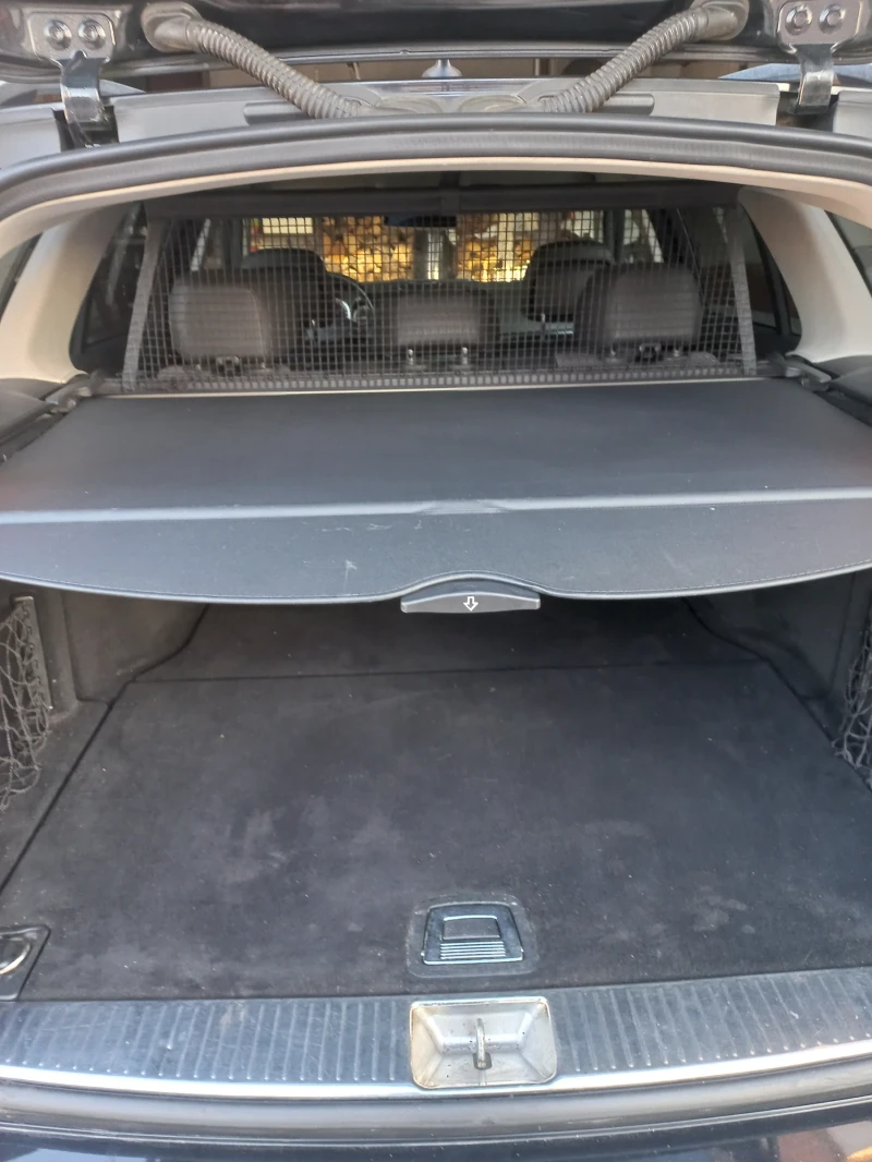 Mercedes-Benz C 220, снимка 6 - Автомобили и джипове - 52171092