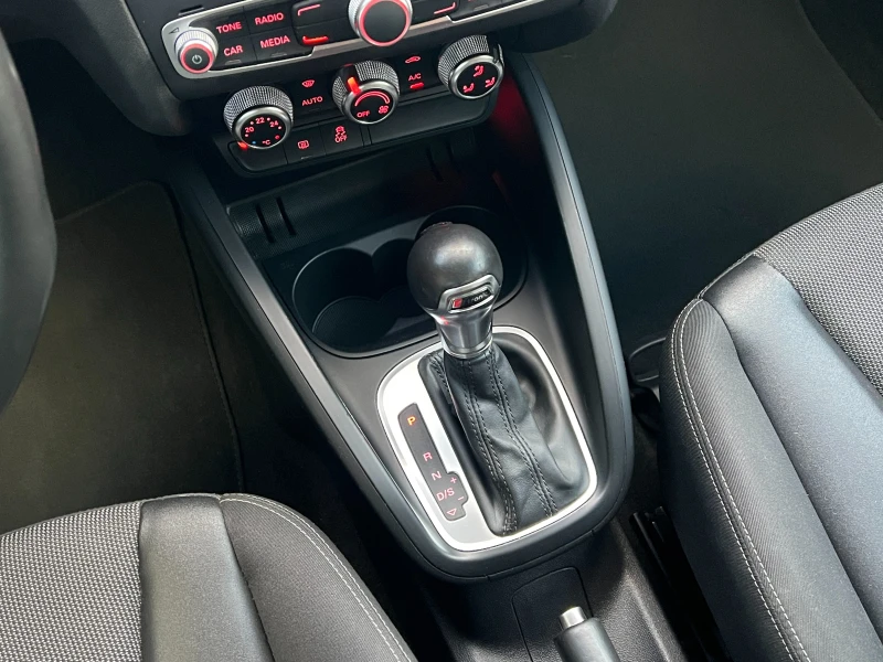 Audi A1 1.4TDi Ultra S-Tronic EURO6 155000KM, снимка 10 - Автомобили и джипове - 51378905