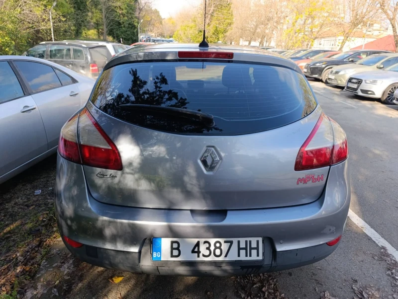 Renault Megane 1.9, снимка 4 - Автомобили и джипове - 52870297