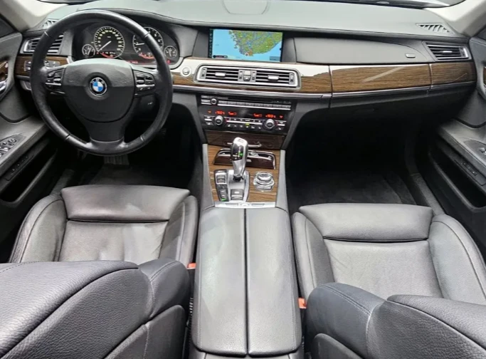 BMW 740  - изображение 7