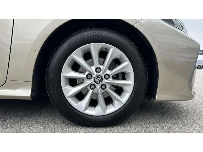 Toyota Corolla SDN 1.5 VVT-I COMFORT, снимка 16 - Автомобили и джипове - 52949212