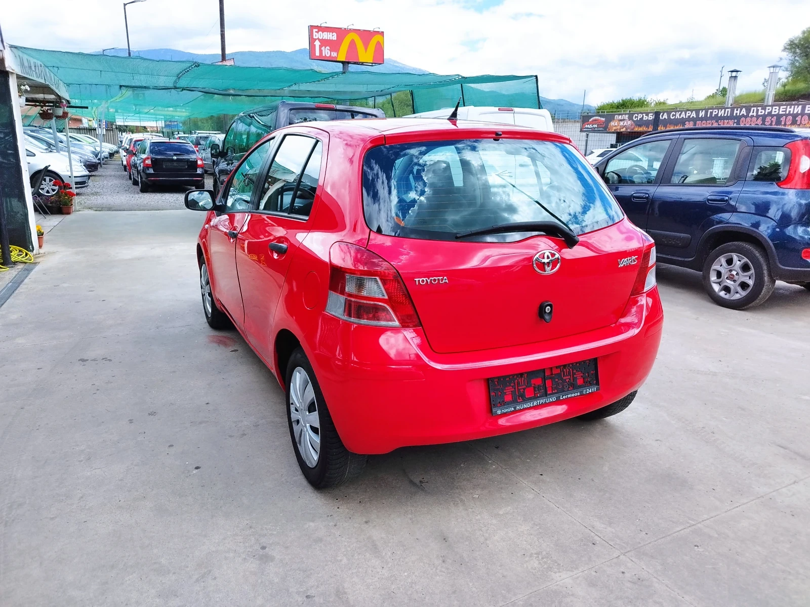 Toyota Yaris 1.0i - изображение 6