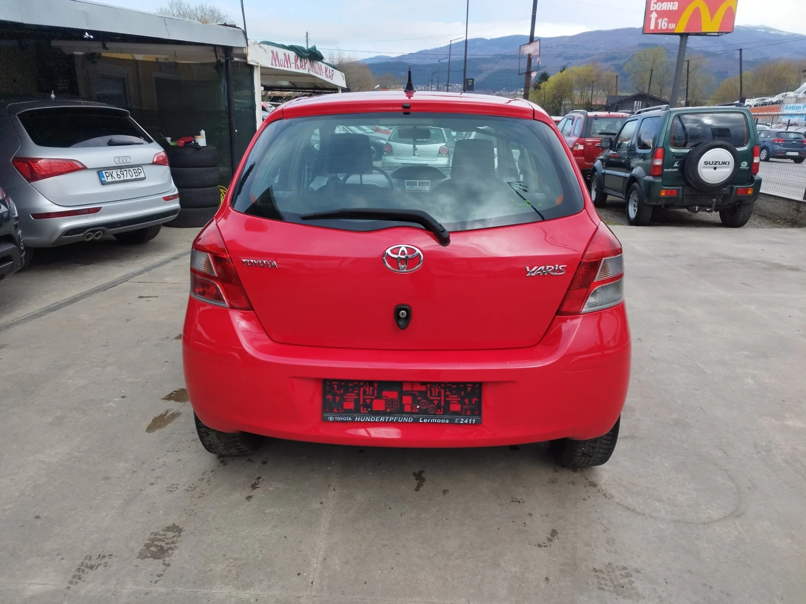 Toyota Yaris 1.0i - изображение 5