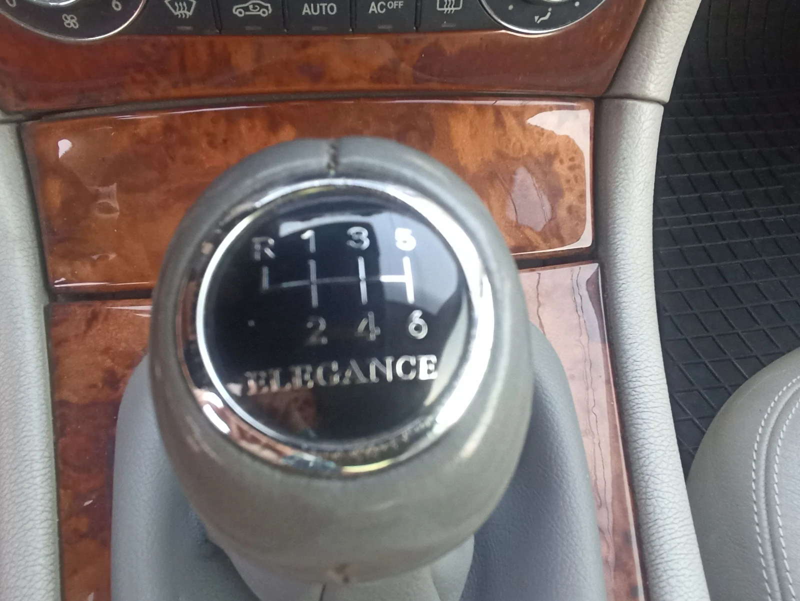 Mercedes-Benz CLK 2.7CDI FACE LIFT 6 скорости - изображение 9