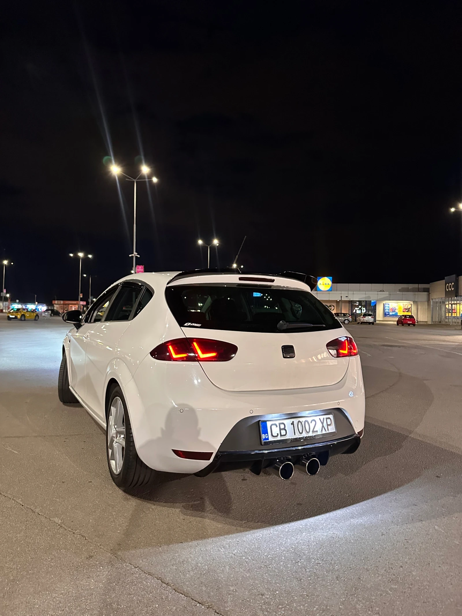 Seat Leon 2.0 TDI FR 170к.с DSG6 SWISS - изображение 3