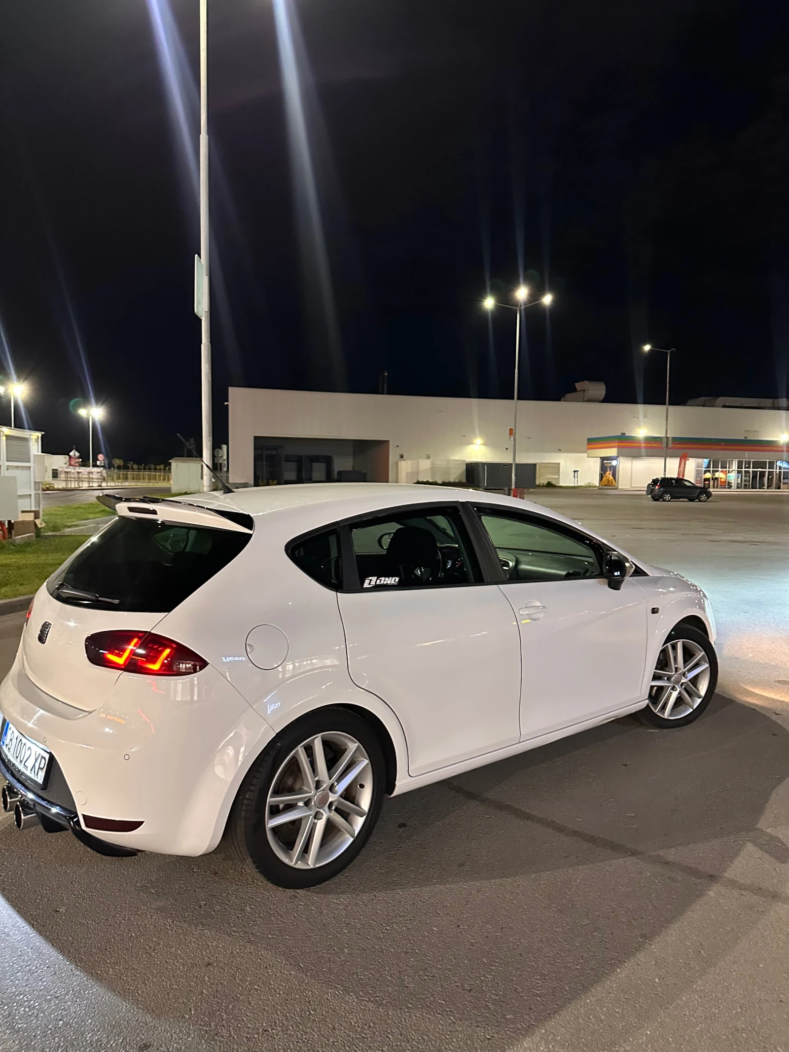 Seat Leon 2.0 TDI FR 170к.с DSG6 SWISS - изображение 7