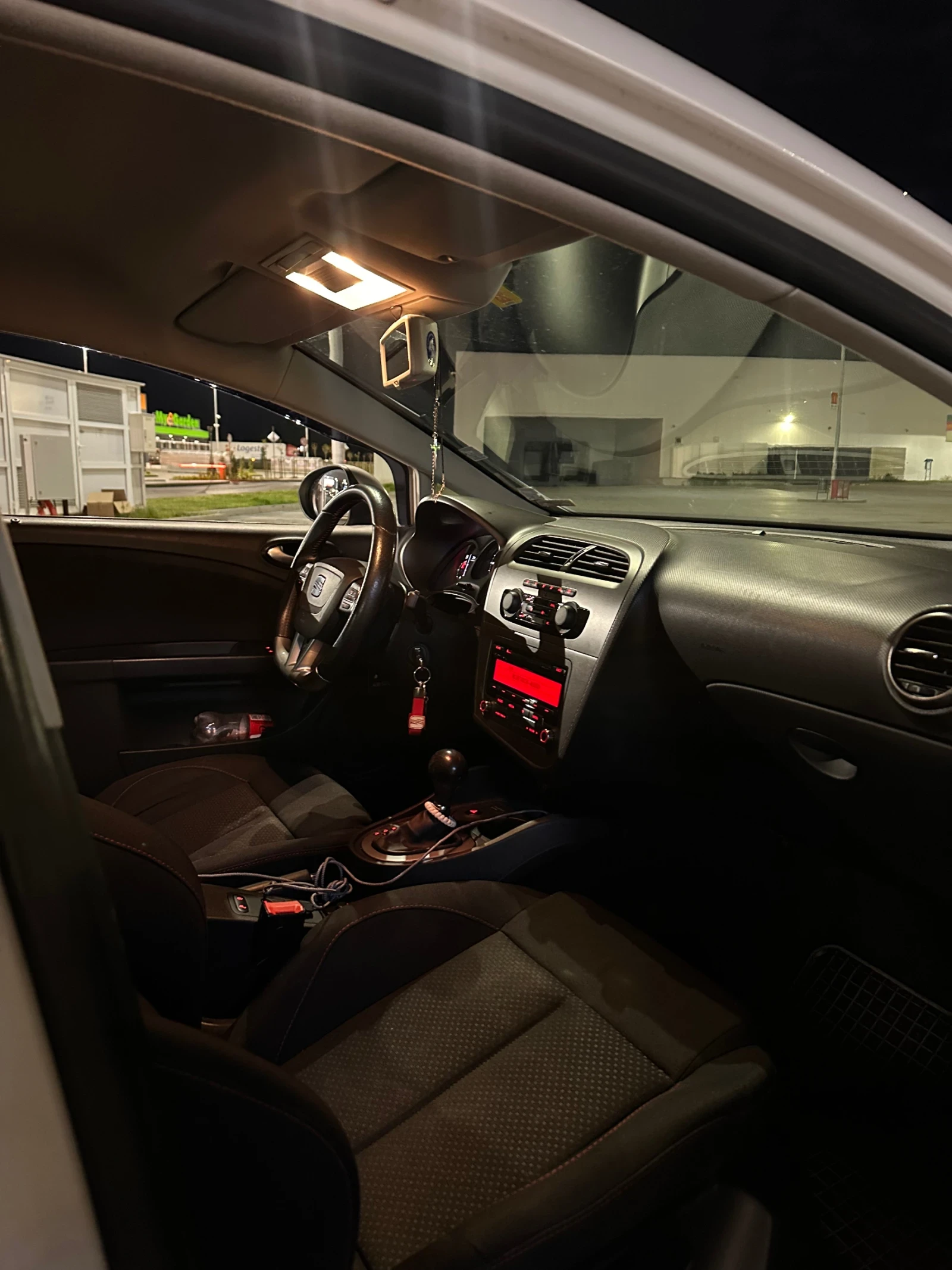 Seat Leon 2.0 TDI FR 170. DSG6 SWISS | Mobile.bg   12