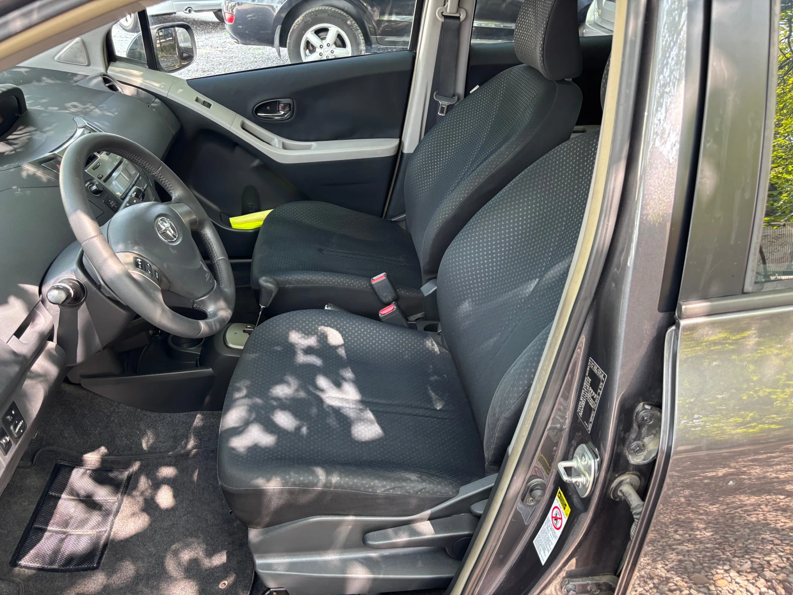 Toyota Yaris 1.3i-AVTOMAT* * *  - изображение 8