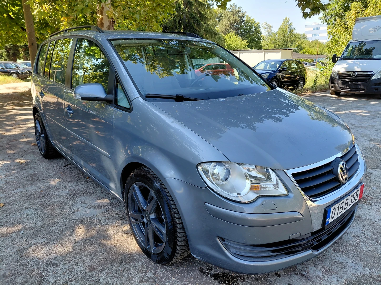 VW Touran Перфектен..Парктроник Теглич - изображение 2
