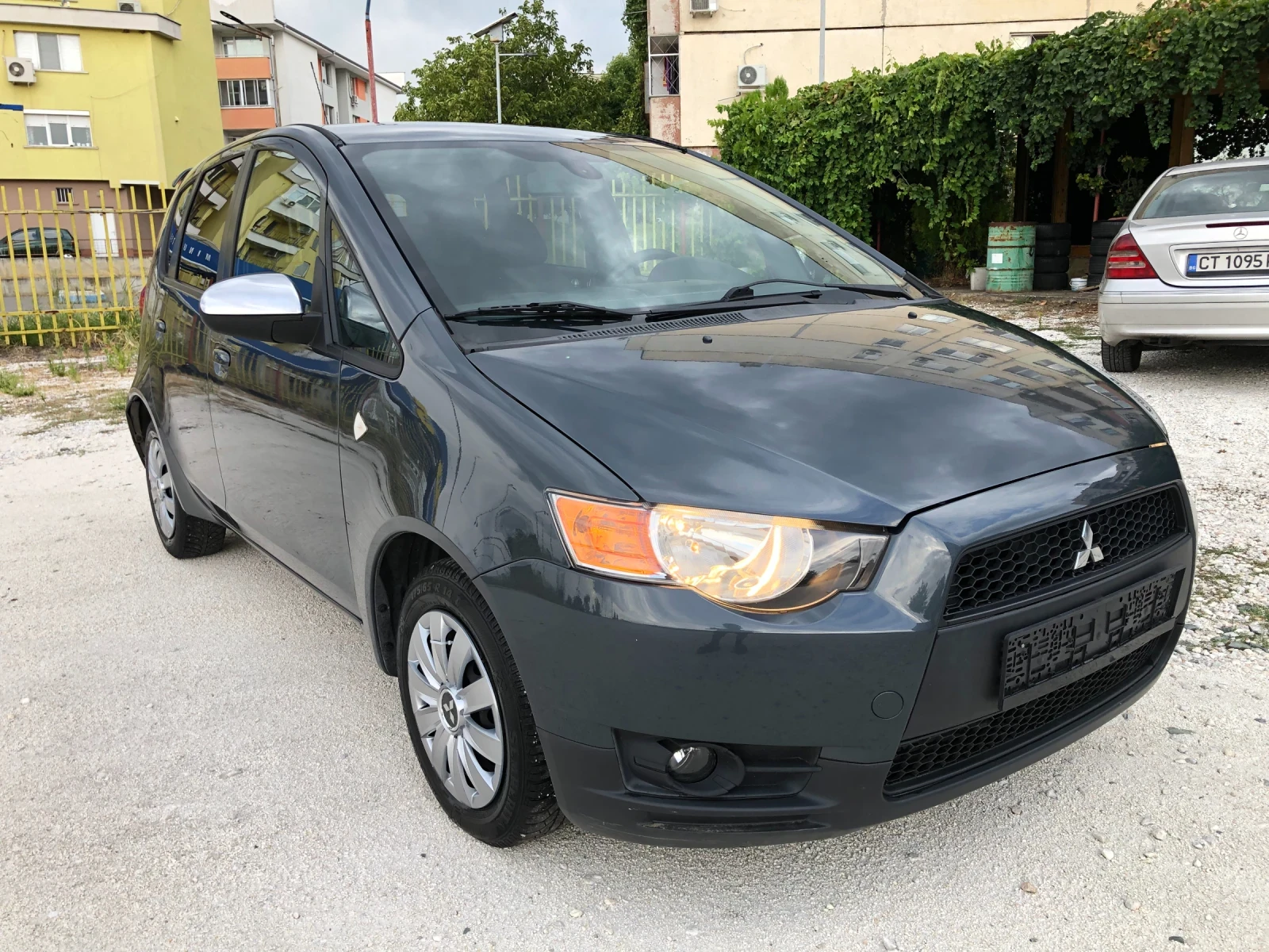 Mitsubishi Colt 1.3 - изображение 4