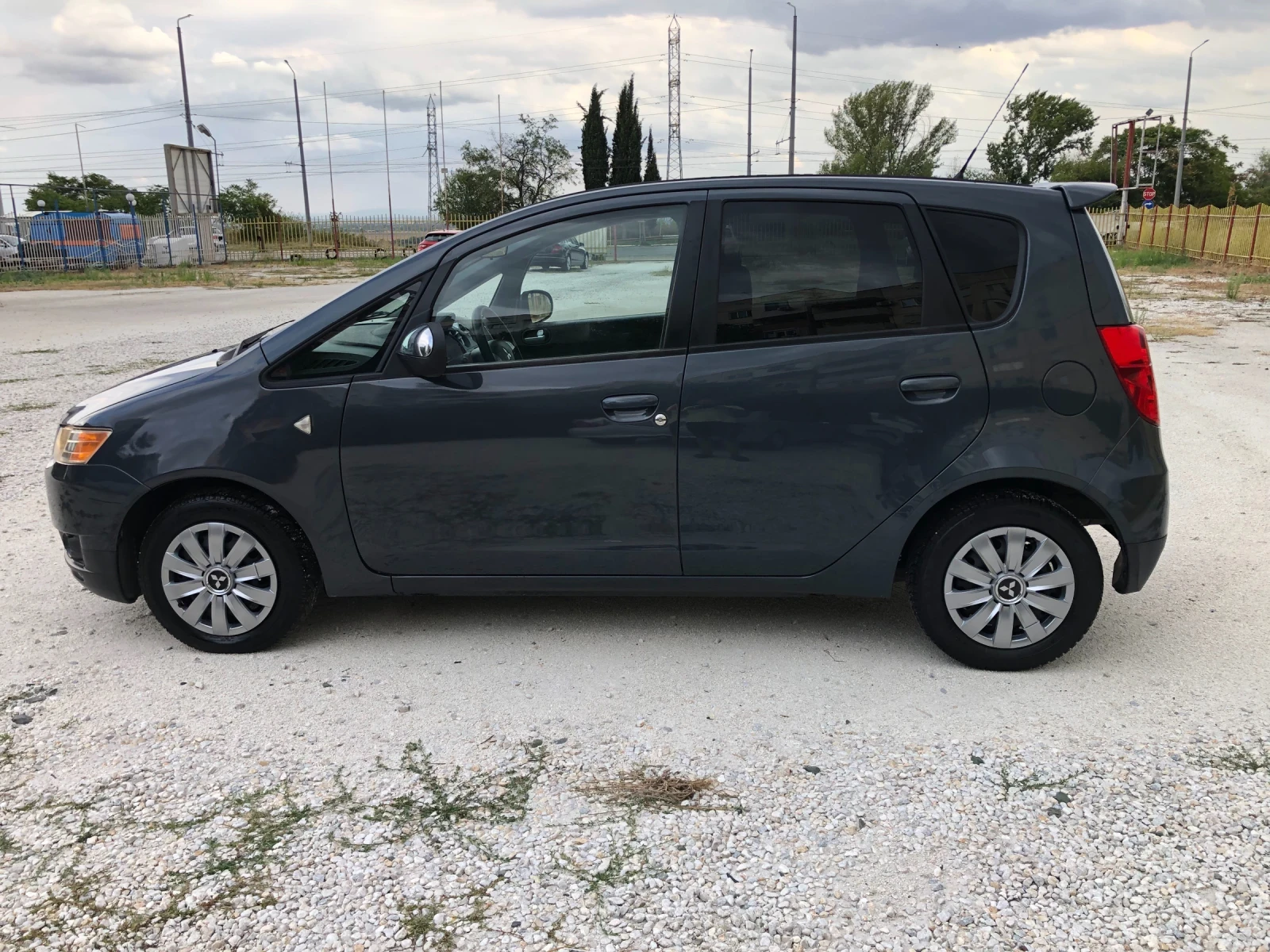 Mitsubishi Colt 1.3 - изображение 2