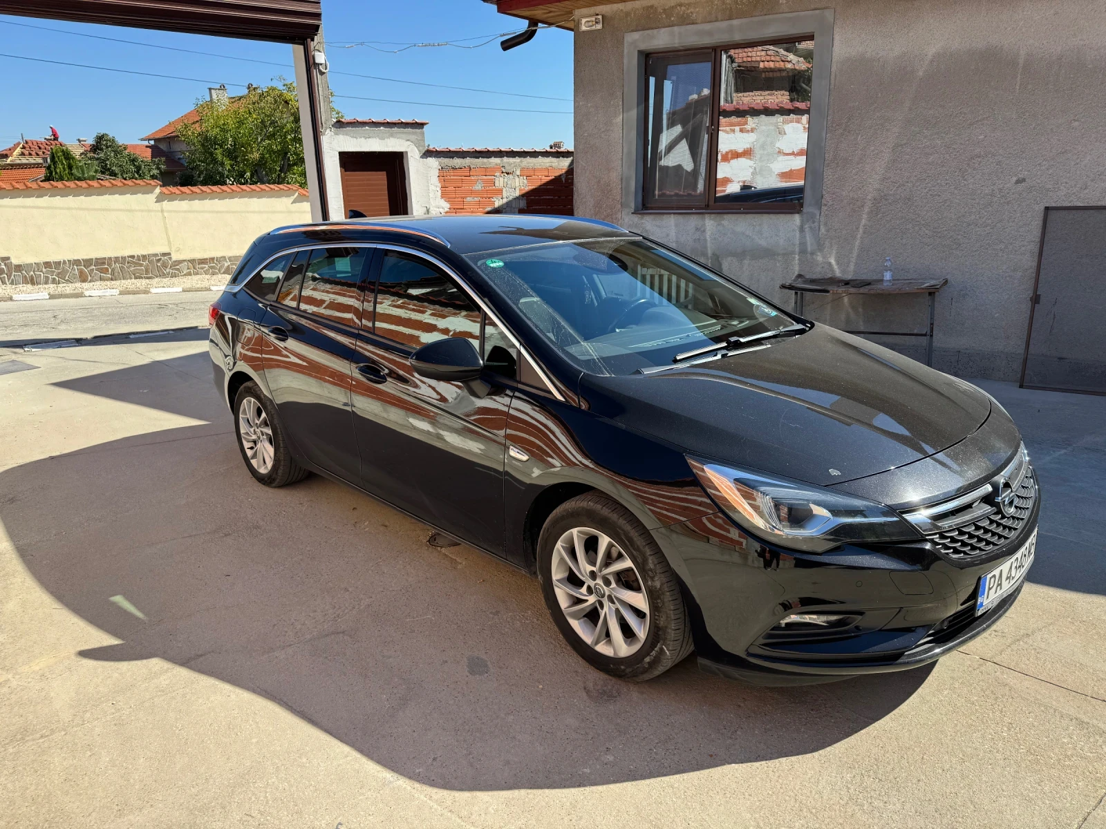 Opel Astra Astra Sports Tourer - изображение 3