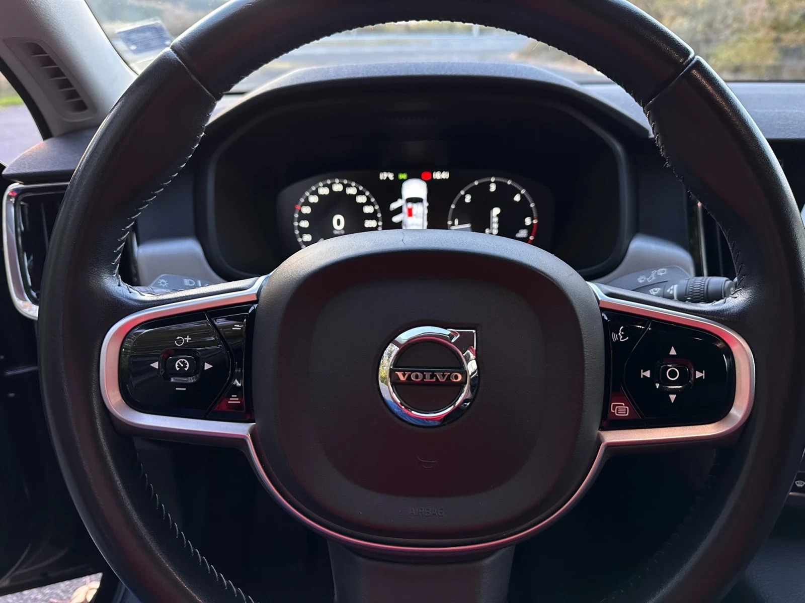 Volvo V90  - изображение 7