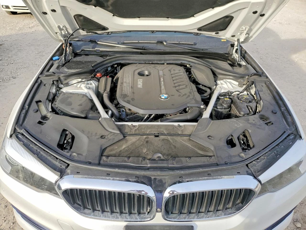 BMW 540 3l Xi, снимка 11 - Автомобили и джипове - 53939447