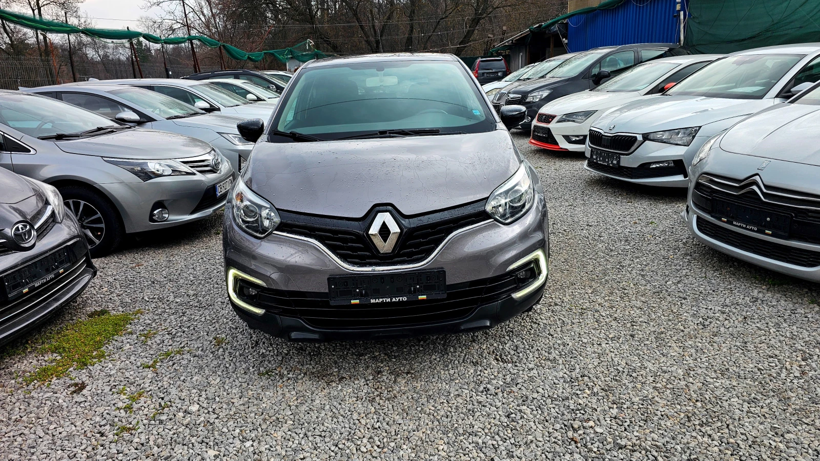Renault Captur 1.5DCI-110kc, снимка 2 - Автомобили и джипове - 53961294