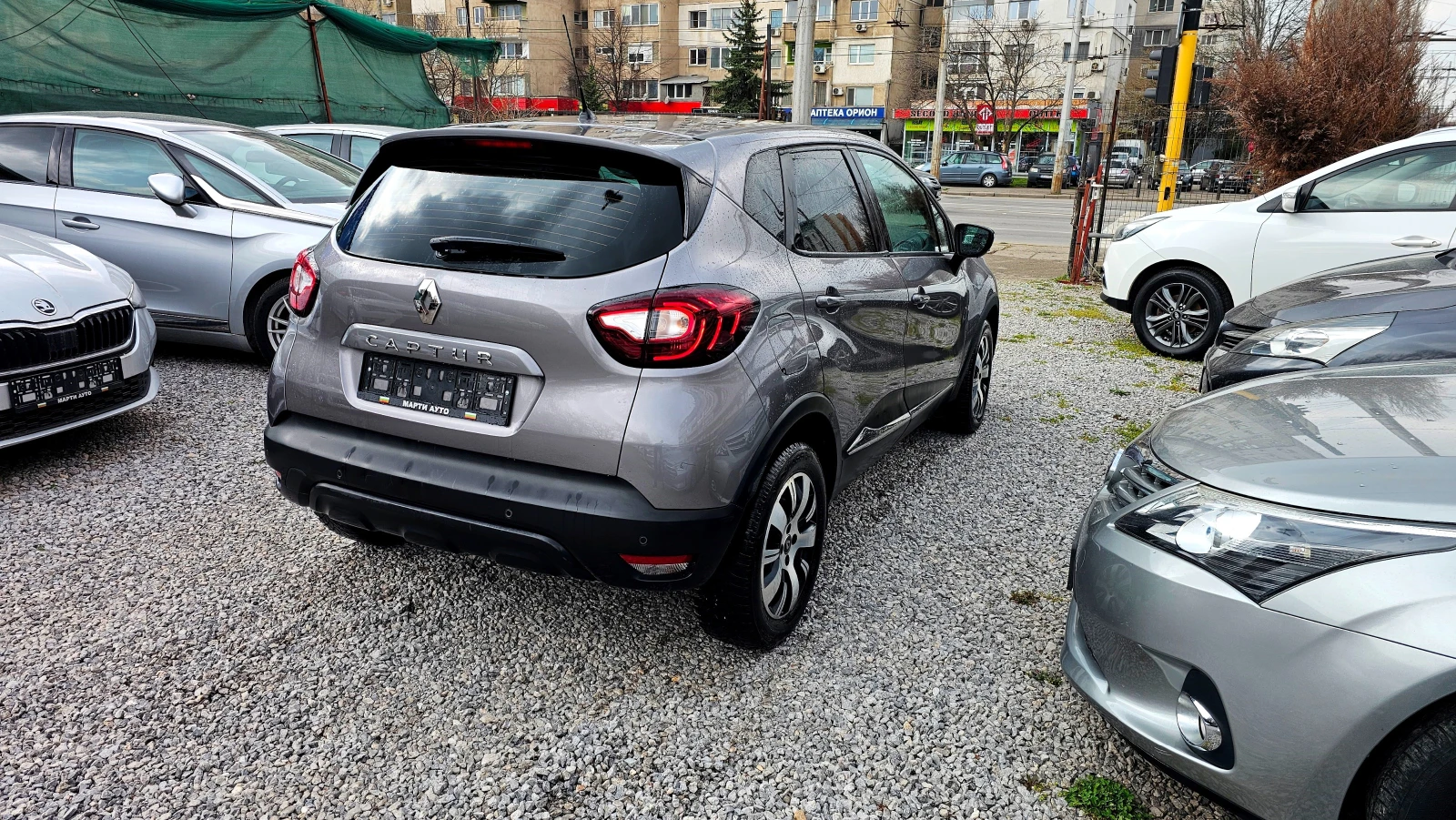 Renault Captur 1.5DCI-110kc, снимка 4 - Автомобили и джипове - 53961294