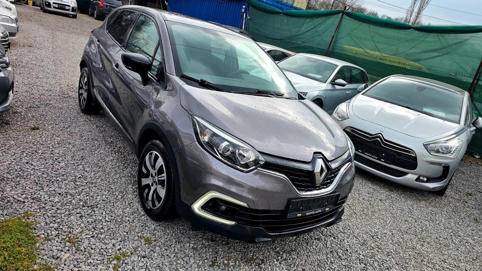 Renault Captur 1.5DCI-110kc, снимка 3 - Автомобили и джипове - 53961294