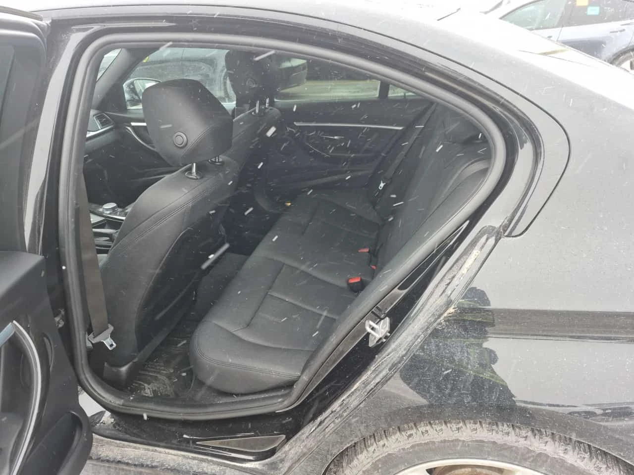 BMW 330 330I XDRIVE  CARFAX, снимка 11 - Автомобили и джипове - 53977628