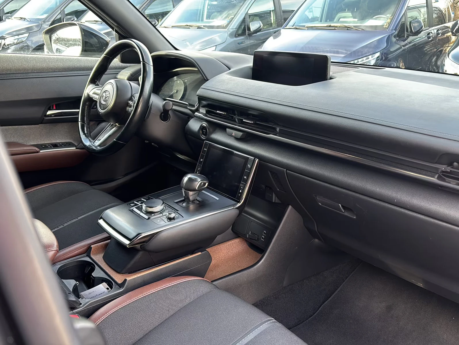 Mazda MX-30 eSKYACTIV/145HP/ADVANTAGE/HUD/CAM/MEMO/NAVI/115q, снимка 13 - Автомобили и джипове - 54069414