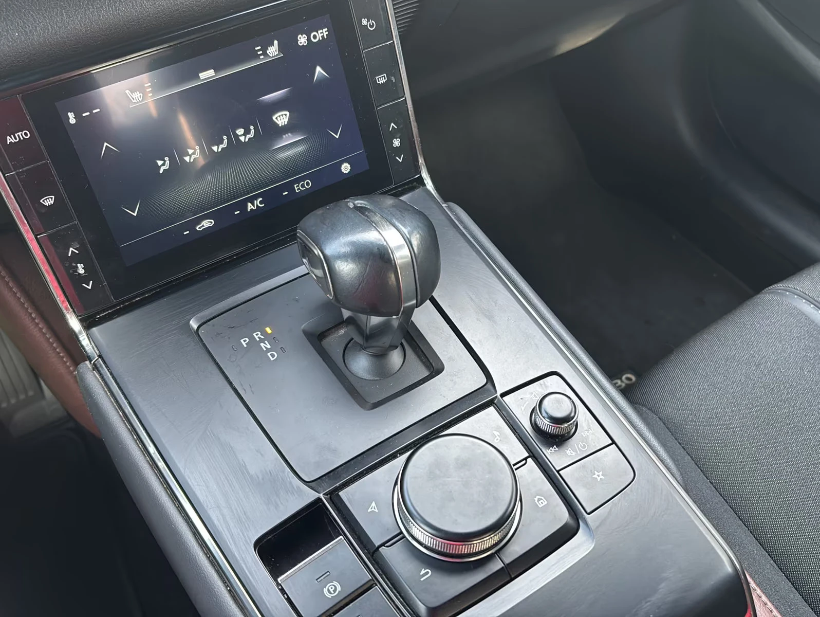 Mazda MX-30 eSKYACTIV/145HP/ADVANTAGE/HUD/CAM/MEMO/NAVI/115q, снимка 9 - Автомобили и джипове - 54069414