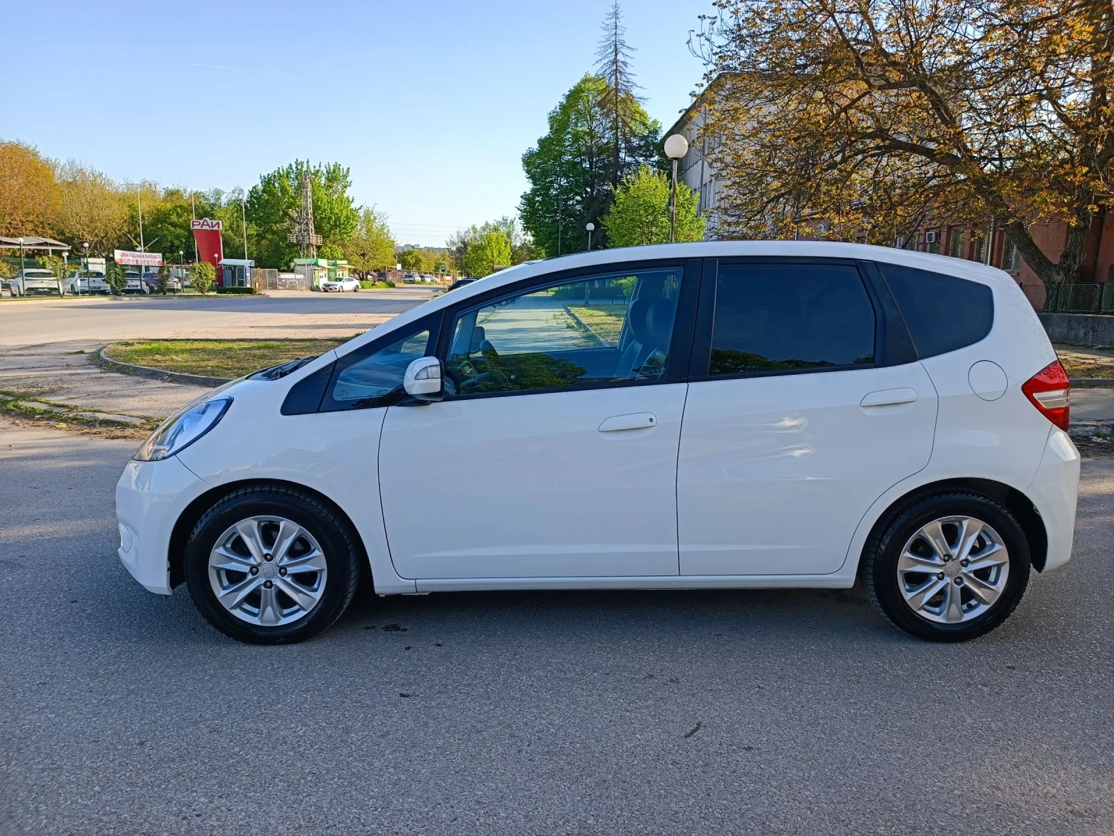 Honda Jazz 1.4i-99кс-ШВЕЙЦАРИЯ-РЪЧКА, снимка 6 - Автомобили и джипове - 54335686