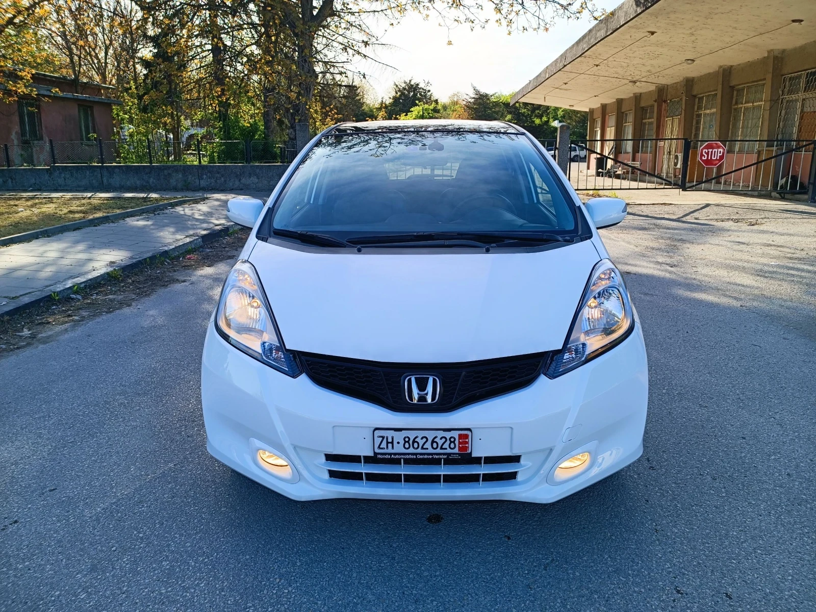 Honda Jazz 1.4i-99кс-ШВЕЙЦАРИЯ-РЪЧКА