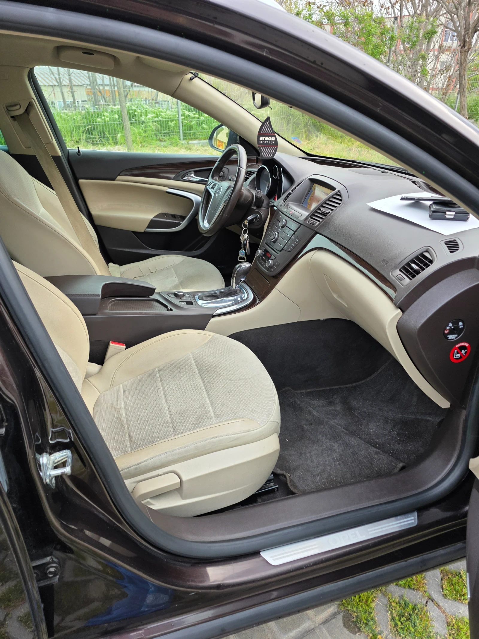 Opel Insignia 2.0 CDTi  infinity, снимка 10 - Автомобили и джипове - 54771273