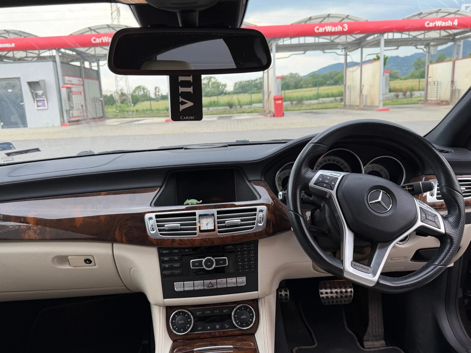 Mercedes-Benz CLS 350 Shooting brake, снимка 11 - Автомобили и джипове - 54803359