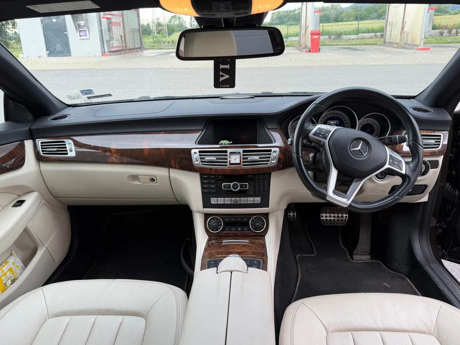 Mercedes-Benz CLS 350 Shooting brake, снимка 9 - Автомобили и джипове - 54803359